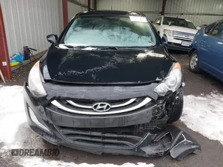 2014 Hyundai Elantra GT with VIN KMHD35LH5EU171863, listed as a IAAI auction lot 41299174 with 89,090 mi miles. Bid and sale history available at carsss.com. Image 11.