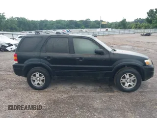 2005 Ford Escape Limited с VIN 1FMCU94105KA84482, выставлен на аукционе IAAI как лот 42364481 с пробегом 191 036 миль миль и . История ставок и продаж доступна на DreamBid. Изображение 13.