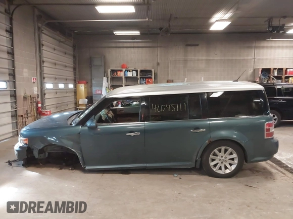 2010 Ford Flex SEL with VIN 2FMGK5CC8ABB09572, listed as a IAAI auction lot 42045111 with 225,666 mi miles. Bid and sale history available at carsss.com. Image 14.