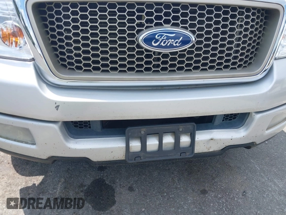2004 Ford F-150 STX with VIN 1FTRX02W34KB28537, listed as a IAAI auction lot 42650655 with Not provided miles and . Bid and sale history available at DreamBid. Image 6.