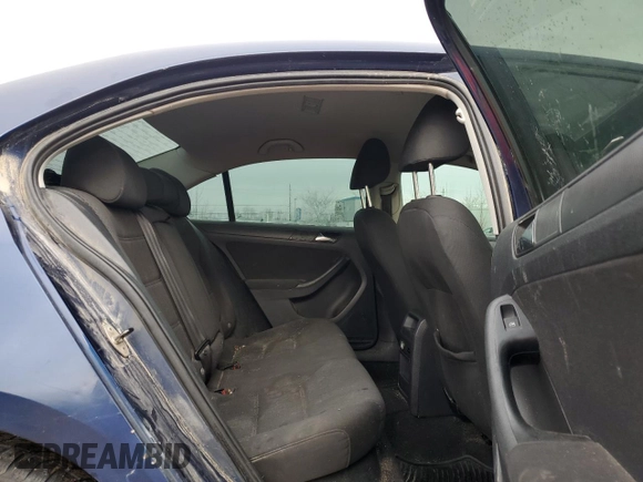 2011 Volkswagen Jetta Comfortline with VIN 3VWDL7AJ4BM007572, listed as a Copart auction lot 86758914 with 514,655 mi miles and Salvage title. Bid and sale history available at DreamBid. Image 10.