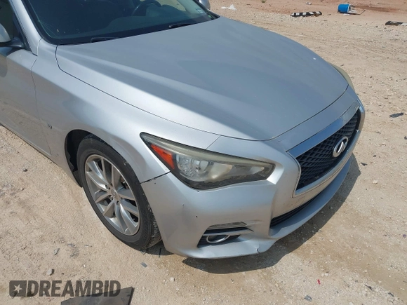 2015 Infiniti Q50 Premium with VIN JN1BV7AP0FM342504, listed as a IAAI auction lot 42127971 with 266,794 mi miles. Bid and sale history available at carsss.com. Image 6.