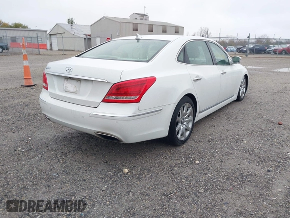 2013 Hyundai Equus Signature with VIN KMHGH4JH6DU063889, listed as a IAAI auction lot 40782294 with 81,631 mi miles and . Bid and sale history available at DreamBid. Image 4.