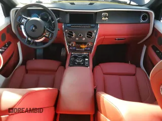 2022 Rolls-Royce Cullinan z VIN SLATV4C02NU214934, wystawiony jako Copart lot #78693434 z przebiegiem 1 444 mil mil oraz Szkoda całkowita • Salvage title. Historia ofert i sprzedaży dostępna na DreamBid. Obrazek 8.
