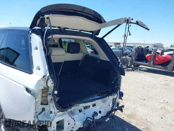 2022 Land Rover Range Rover Westminster z VIN SALGS2RU3NA460712, wystawiony jako IAAI lot #41578730 z przebiegiem 57 119 mil mil oraz . Historia ofert i sprzedaży dostępna na DreamBid. Obrazek 6.