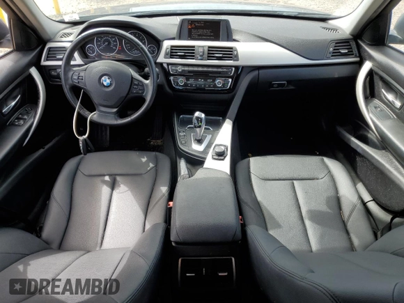 2017 BMW 3 Series 320i z VIN WBA8E1G34HNU15828, wystawiony jako Copart lot #52578625 z przebiegiem 61 391 mil mil oraz Szkoda całkowita • Salvage title. Historia ofert i sprzedaży dostępna na DreamBid. Obrazek 8.
