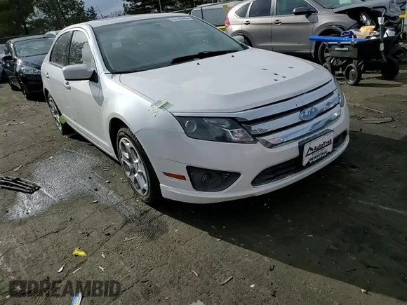 2010 Ford Fusion SE with VIN 3FAHP0HGXAR245296, listed as a Copart auction lot 88169465 with 137,104 mi miles and Non Repairable. Bid and sale history available at carsss.com. Image 11.