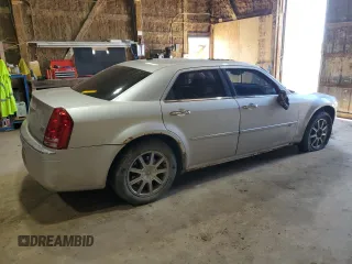 2008 Chrysler 300 C with VIN 2C3LK63H38H148683, listed as a Copart auction lot 60560614 with 176,177 mi miles and Clean Title. Bid and sale history available at DreamBid. Image 3.