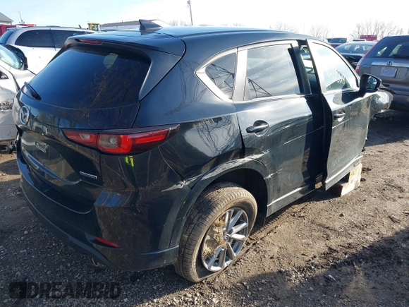2024 Mazda CX-5 2.5 S Preferred Package with VIN JM3KFBCL1R0444839, listed as a IAAI auction lot 41217029 with 10,861 mi miles. Bid and sale history available at carsss.com. Image 4.