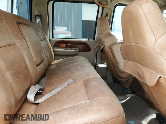 2003 Ford F-350 XL z VIN 1FTSW31P13EC45515, wystawiony jako Copart lot #49916815 z przebiegiem 81 547 mil mil oraz Szkoda całkowita • Salvage title. Historia ofert i sprzedaży dostępna na DreamBid. Obrazek 10.
