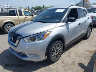 2020 Nissan Kicks S with VIN 3N1CP5BV6LL575146, listed as a IAAI auction lot 42101224 with 47,079 mi miles. Bid and sale history available at carsss.com. Image 17.