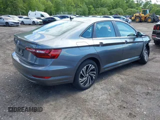 2020 Volkswagen Jetta SEL z VIN 3VWEB7BU2LM024016, wystawiony jako IAAI lot #42341318 z przebiegiem 40 480 mil mil oraz . Historia ofert i sprzedaży dostępna na DreamBid. Obrazek 4.