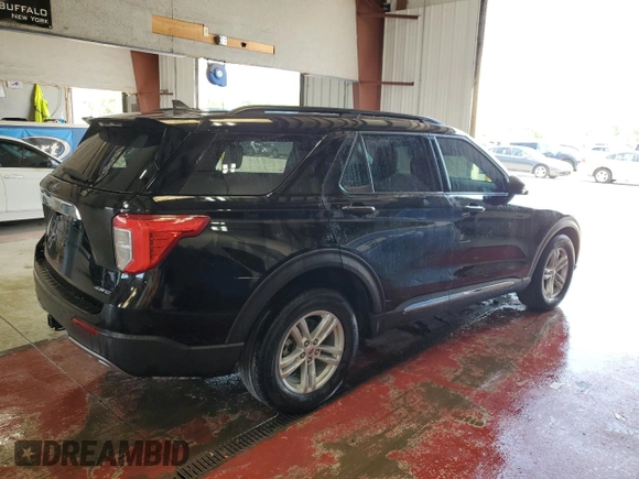 2022 Ford Explorer XLT z VIN 1FMSK8DH7NGA82787, wystawiony jako Copart lot #61729545 z przebiegiem 18 252 mil mil oraz Szkoda całkowita • Salvage title. Historia ofert i sprzedaży dostępna na DreamBid. Obrazek 3.