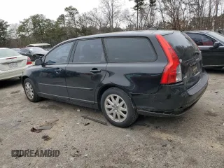 2008 Volvo V50 2.4L with VIN YV1MW382X82380434, listed as a Copart auction lot 88919895 with 134,856 mi miles and Salvage Title. Bid and sale history available at carsss.com. Image 2.