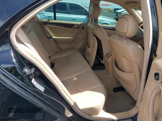 2004 Mercedes-Benz C 240 z VIN WDBRF61J94A558752, wystawiony jako IAAI lot #42101152 z przebiegiem 122 836 mil mil oraz . Historia ofert i sprzedaży dostępna na DreamBid. Obrazek 8.