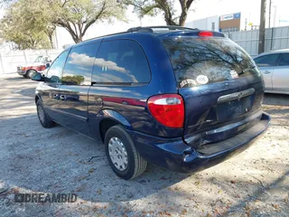 2004 Chrysler Town & Country LX with VIN 2C8GP44R14R510023, listed as a IAAI auction lot 41541652 with 213,273 mi miles. Bid and sale history available at carsss.com. Image 3.