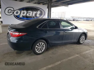 2015 Toyota Camry XLE with VIN 4T4BF1FK3FR477546, listed as a Copart auction lot 55223575 with 131,599 mi miles and Clean Title. Bid and sale history available at carsss.com. Image 3.