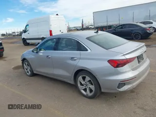 2024 Audi A3 Premium z VIN WAUAUDGY4RA082038, wystawiony jako IAAI lot #41487777 z przebiegiem 24 797 mil mil oraz . Historia ofert i sprzedaży dostępna na DreamBid. Obrazek 3.