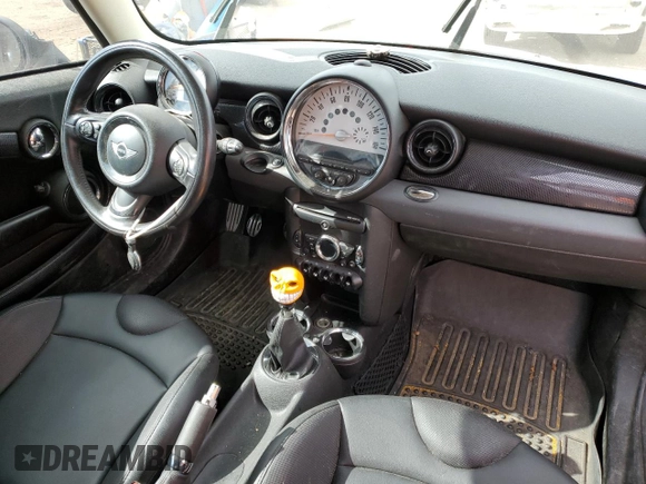 2012 MINI Hardtop S with VIN WMWSV3C58CTY25514, listed as a Copart auction lot 52571435 with 98,226 mi miles and Clean title. Bid and sale history available at DreamBid. Image 8.