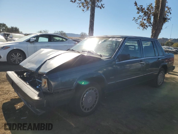 1989 Volvo 740 с VIN YV1FX8842K1375813, выставлен на аукционе Copart как лот 78511954 с пробегом 142 838 миль миль и На запчасти • Non repairable. История ставок и продаж доступна на DreamBid. Изображение 1.