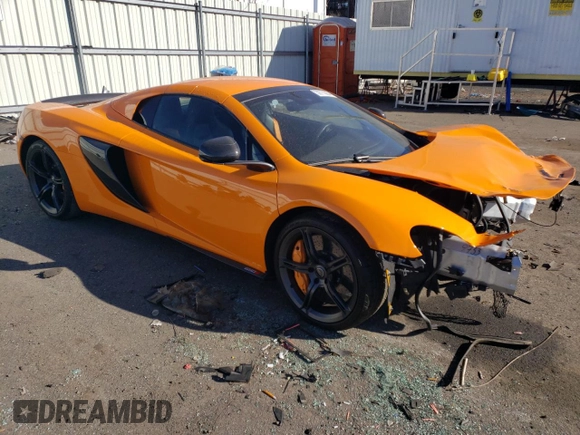 2015 McLaren 650S z VIN SBM11FAA4FW005016, wystawiony jako Copart lot #39770864 z przebiegiem Nie podano mil oraz . Historia ofert i sprzedaży dostępna na DreamBid. Obrazek 4.