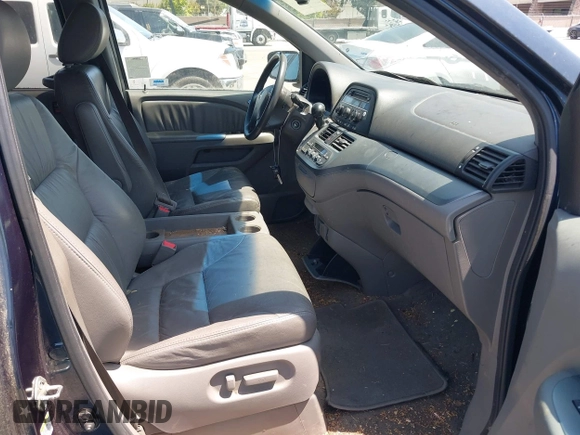 2009 Honda Odyssey EX-L with VIN 5FNRL386X9B409419, listed as a IAAI auction lot 42177197 with 190,827 mi miles. Bid and sale history available at carsss.com. Image 5.
