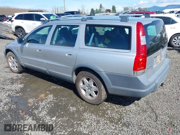 2005 Volvo XC70 with VIN YV1SZ592351183275, listed as a IAAI auction lot 41857415 with 180,934 mi miles and . Bid and sale history available at DreamBid. Image 3.