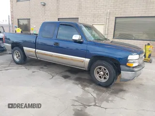 2001 Chevrolet Silverado 1500 LS with VIN 2GCEC19V811360625, listed as a IAAI auction lot 41733223 with 275,968 mi miles. Bid and sale history available at carsss.com. Image 1.