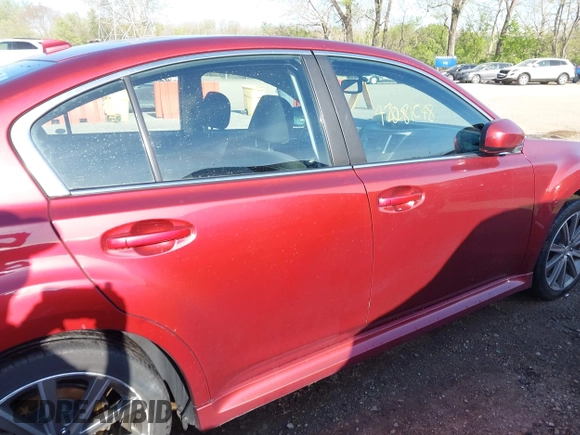 2014 Subaru Legacy Special Sports z VIN 4S3BMCH63E3011426, wystawiony jako IAAI lot #42081648 z przebiegiem 73 482 mil mil oraz . Historia ofert i sprzedaży dostępna na DreamBid. Obrazek 13.
