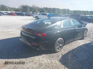 2024 Kia K5 LXS z VIN 5XXG14J25RG254155, wystawiony jako IAAI lot #41152091 z przebiegiem Nie podano mil oraz . Historia ofert i sprzedaży dostępna na DreamBid. Obrazek 4.