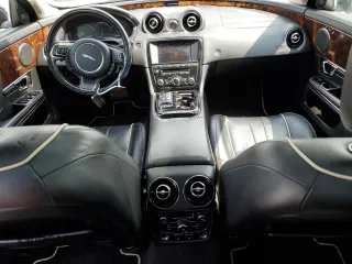 2014 Jaguar XJ with VIN SAJWA2GZ7E8V60213, listed as a Copart auction lot 53382454 with 88,870 mi miles and Salvage Title. Bid and sale history available at carsss.com. Image 8.