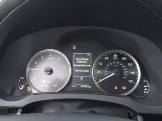 2024 Lexus IS 350 F Sport z VIN JTHBZ1E22R5035541, wystawiony jako IAAI lot #41060031 z przebiegiem 8 390 mil mil oraz . Historia ofert i sprzedaży dostępna na DreamBid. Obrazek 7.
