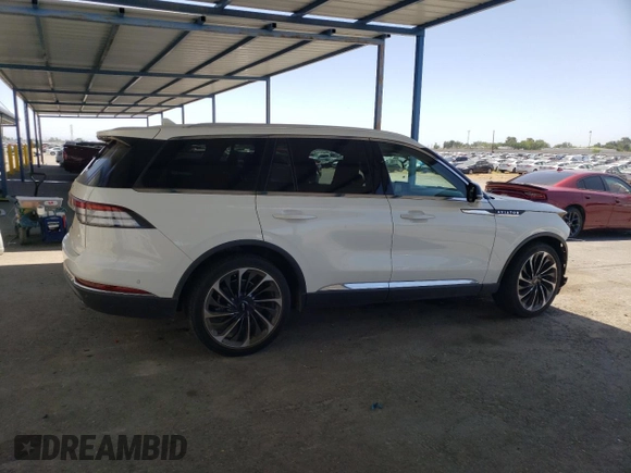 2021 Lincoln Aviator Reserve with VIN 5LM5J7WC9MGL08464, listed as a Copart auction lot 59181695 with 27,830 mi miles and Salvage title. Bid and sale history available at DreamBid. Image 3.