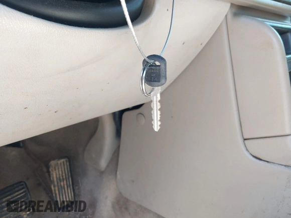 2004 Chevrolet Tahoe LS z VIN 1GNEC13Z44R197874, wystawiony jako IAAI lot #42324824 z przebiegiem Nie podano mil oraz . Historia ofert i sprzedaży dostępna na DreamBid. Obrazek 11.