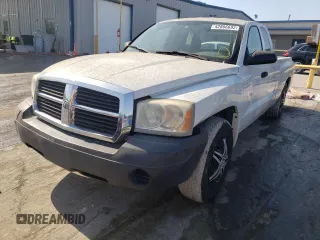 2007 Dodge Dakota z VIN 1D7HW22P07S176624, wystawiony jako Copart lot #68370994 z przebiegiem 284 863 mil mil oraz Szkoda całkowita • Salvage title. Historia ofert i sprzedaży dostępna na DreamBid. Obrazek 2.