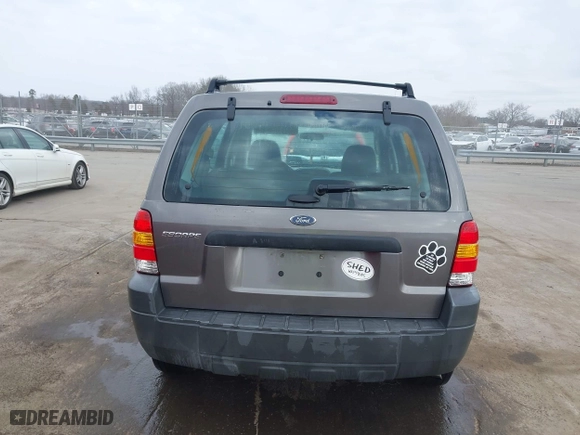 2005 Ford Escape XLS Value with VIN 1FMYU92Z35KA20497, listed as a IAAI auction lot 41509893 with 149,866 mi miles. Bid and sale history available at carsss.com. Image 16.