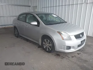 2012 Nissan Sentra SL z VIN 3N1AB6AP1CL677498, wystawiony jako IAAI lot #40795240 z przebiegiem 197 876 mil mil oraz . Historia ofert i sprzedaży dostępna na DreamBid. Obrazek 1.
