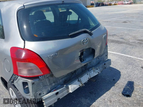 2008 Toyota Yaris с VIN JTDJT923685218403, выставлен на аукционе IAAI как лот 42380433 с пробегом 131 131 миль миль и . История ставок и продаж доступна на DreamBid. Изображение 6.
