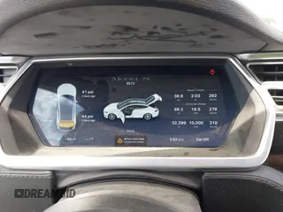 2013 Tesla Model S с VIN 5YJSA1CN0DFP31750, выставлен на аукционе IAAI как лот 41911343 с пробегом 209 664 миль миль и . История ставок и продаж доступна на DreamBid. Изображение 7.