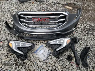 2020 GMC Terrain SLT with VIN 3GKALVEV9LL176943, listed as a Copart auction lot 44705425 with 105,805 mi miles and Non Repairable. Bid and sale history available at carsss.com. Image 13.