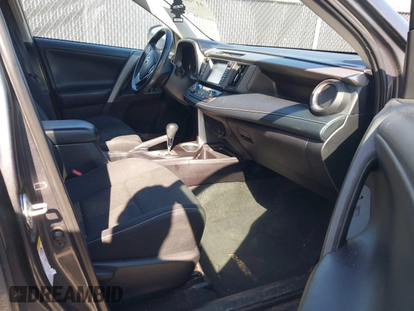 2018 Toyota RAV4 XLE with VIN 2T3WFREV2JW450019, listed as a IAAI auction lot 41704084 with 257,737 mi miles. Bid and sale history available at carsss.com. Image 5.