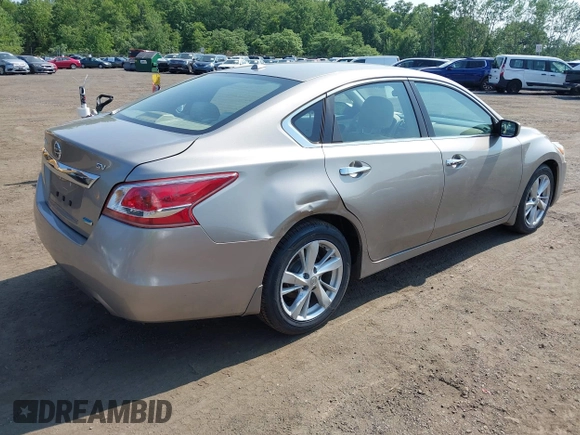 2013 Nissan Altima SL with VIN 1N4AL3APXDC210740, listed as a IAAI auction lot 42421943 with 67,378 mi miles and . Bid and sale history available at DreamBid. Image 4.