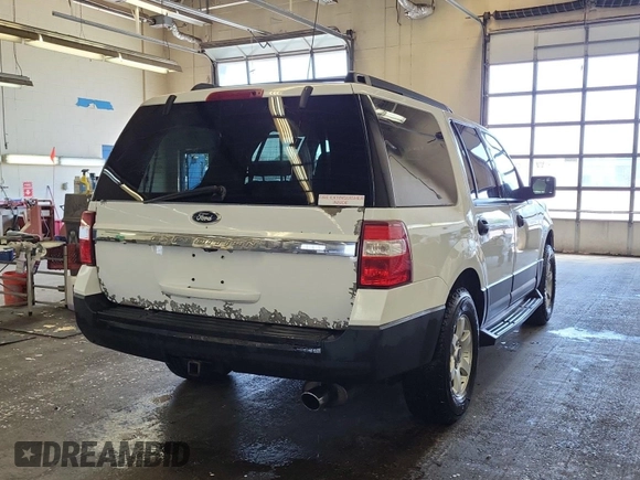 2015 Ford Expedition XL with VIN 1FMJU1GT0FEF29373, listed as a IAAI auction lot 42786317 with 139,186 mi miles and . Bid and sale history available at DreamBid. Image 34.