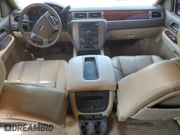 2009 GMC Yukon SLT w/4SA with VIN 1GKEC33309R214195, listed as a Copart auction lot 61430404 with 174,776 mi miles and Salvage Title. Bid and sale history available at carsss.com. Image 8.