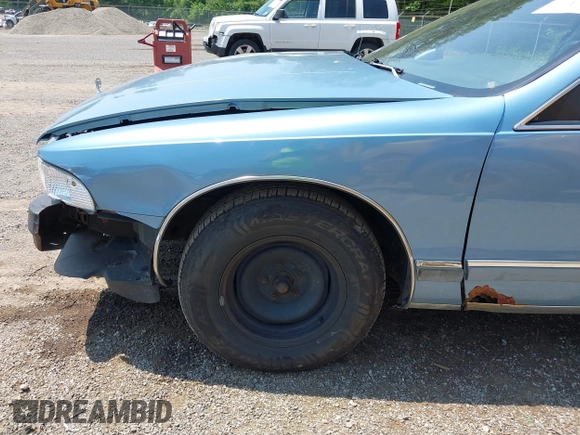 1993 Chevrolet Caprice с VIN 1G1BL53E6PW120910, выставлен на аукционе IAAI как лот 42480243 с пробегом 136 947 миль миль и . История ставок и продаж доступна на DreamBid. Изображение 14.