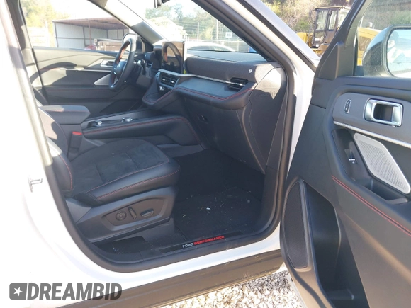 2025 Ford Explorer ST z VIN 1FMWK8GC9SGA40313, wystawiony jako IAAI lot #41931242 z przebiegiem 9 279 mil mil oraz . Historia ofert i sprzedaży dostępna na DreamBid. Obrazek 5.