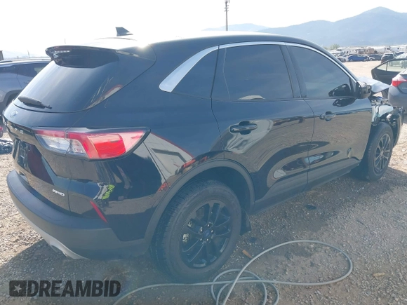 2022 Ford Escape SE z VIN 1FMCU9G68NUA63682, wystawiony jako IAAI lot #40468213 z przebiegiem 52 278 mil mil oraz . Historia ofert i sprzedaży dostępna na DreamBid. Obrazek 4.