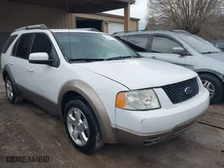 2005 Ford Freestyle SEL with VIN 1FMZK02115GA77767, listed as a IAAI auction lot 41717441 with 149,309 mi miles. Bid and sale history available at carsss.com. Image 1.