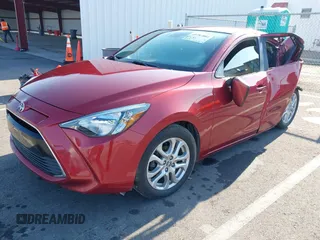 2016 Scion iA z VIN 3MYDLBZV8GY115501, wystawiony jako IAAI lot #40787802 z przebiegiem 184 833 mil mil oraz . Historia ofert i sprzedaży dostępna na DreamBid. Obrazek 18.