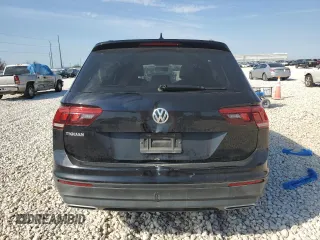 2020 Volkswagen Tiguan S z VIN 3VV1B7AX6LM103686, wystawiony jako Copart lot #47294995 z przebiegiem 66 966 mil mil oraz Szkoda całkowita • Salvage title. Historia ofert i sprzedaży dostępna na DreamBid. Obrazek 6.